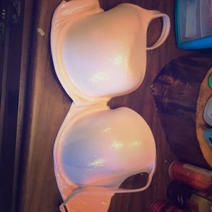 Victoria secret bra.